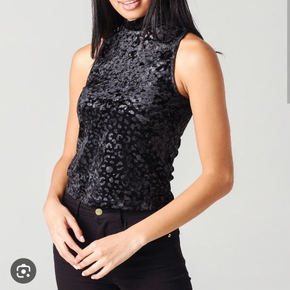 525 America Mock Neck Velvet Top - Picture 1 of 13